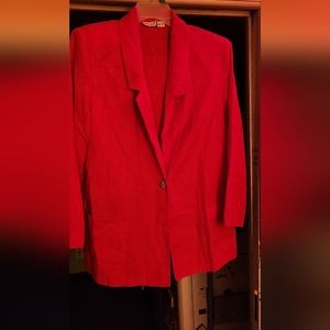 5 Blazers & 4 pairs of slacks. 1 pair of slacks has a matching tank top.